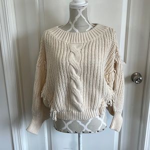 White Closet cream fringe crop sweater size large
